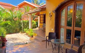The Bungalows Light House, Goa By Leisure Hotels - 700 Metres From Sinquerium Beach
